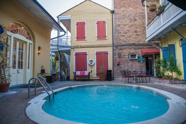 Pool 32 of 106