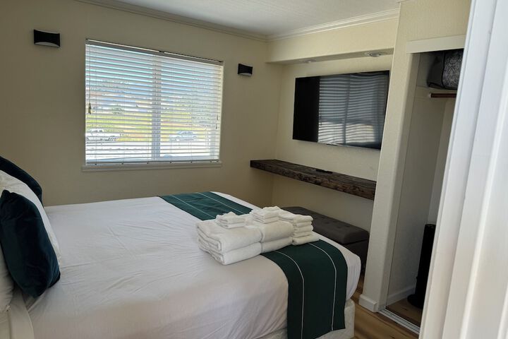 Room 21 of 43