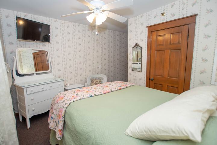 Room 131 of 162