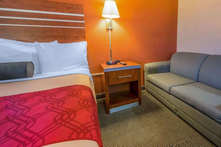 Room 9 of 23