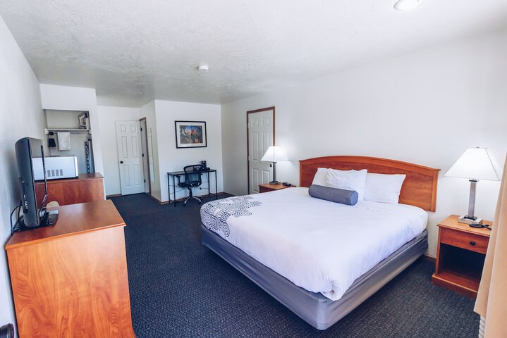 Austins Chuckwagon Lodge