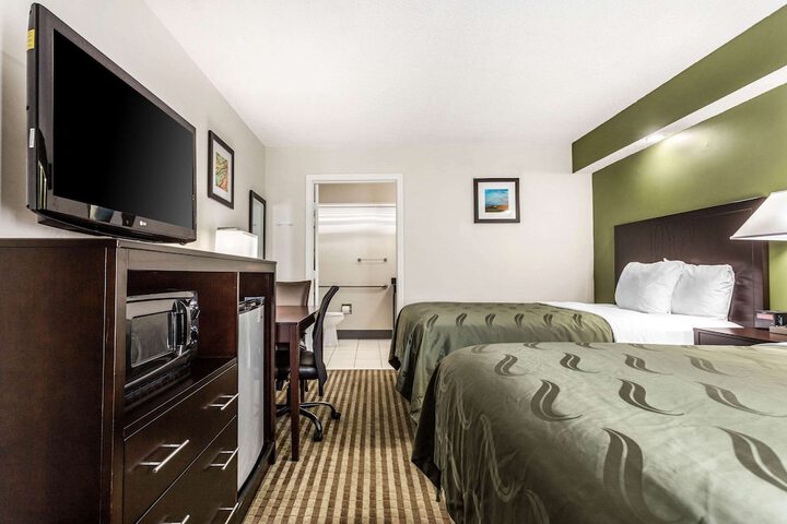 Room 15 of 27