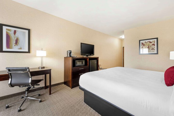 Room 11 of 46