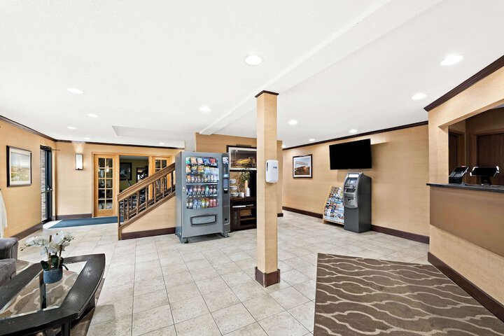 Hotel Interior 18 of 61