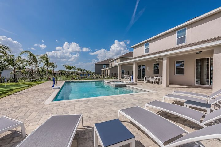 Pool 13 of 705