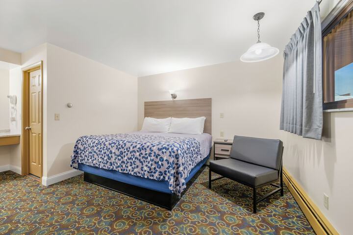 Room 26 of 66