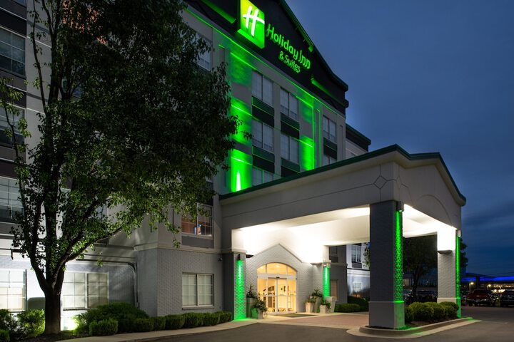 Hotel 2 of 72