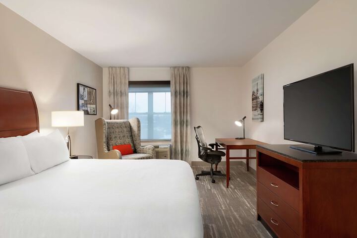 Room 32 of 64