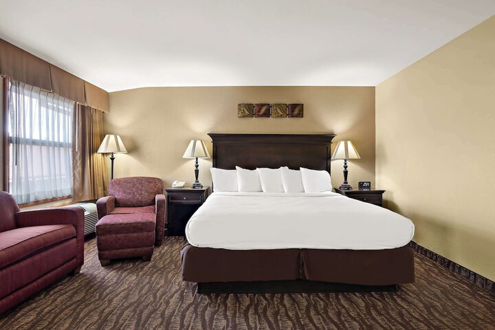 Room 27 of 62