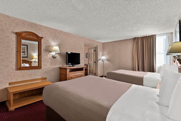 Room 43 of 53