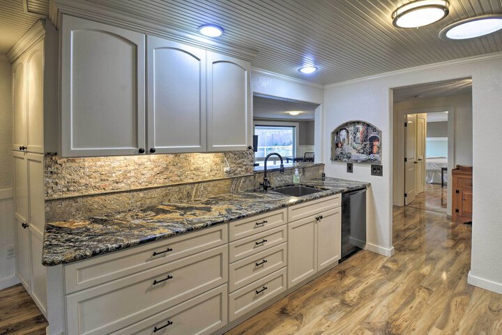 Breathtaking Port Ludlow Home w / Deck & Yard
