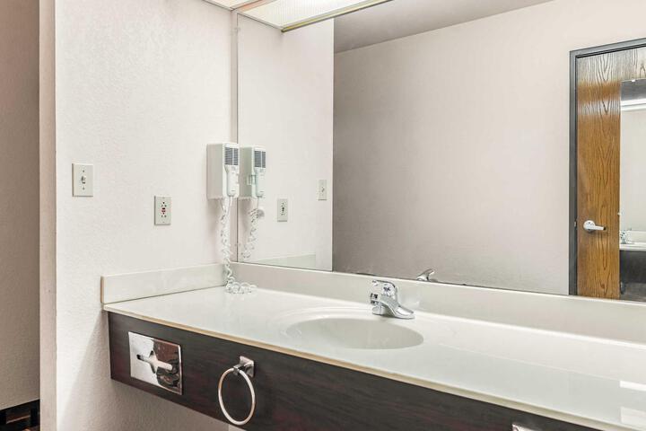 Urbana Inn and Suites by Magnuson Worldwide
