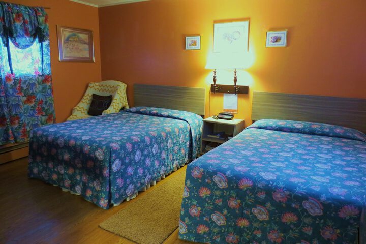 Four Seasons Motel