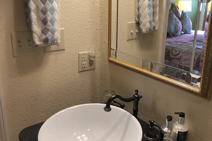 Room 187 of 289