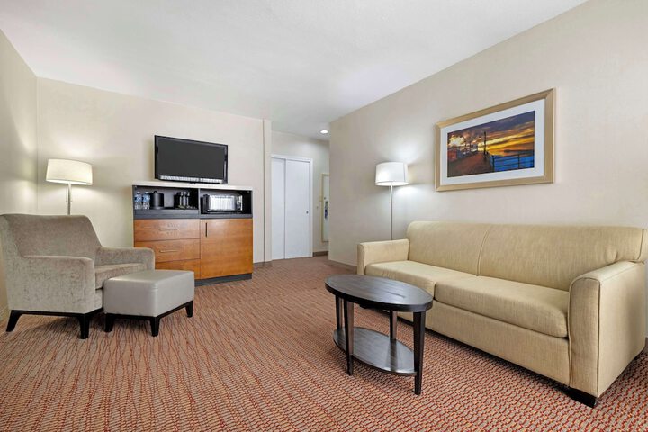 Room 19 of 56