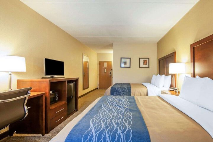 Room 17 of 28