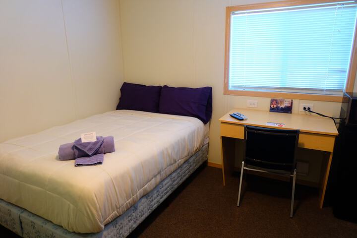 Room 8 of 46