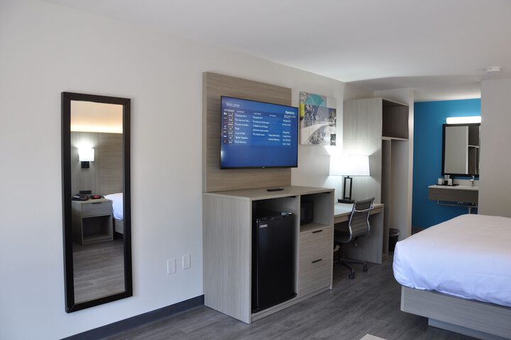 Clarion Greenville Airport Inn