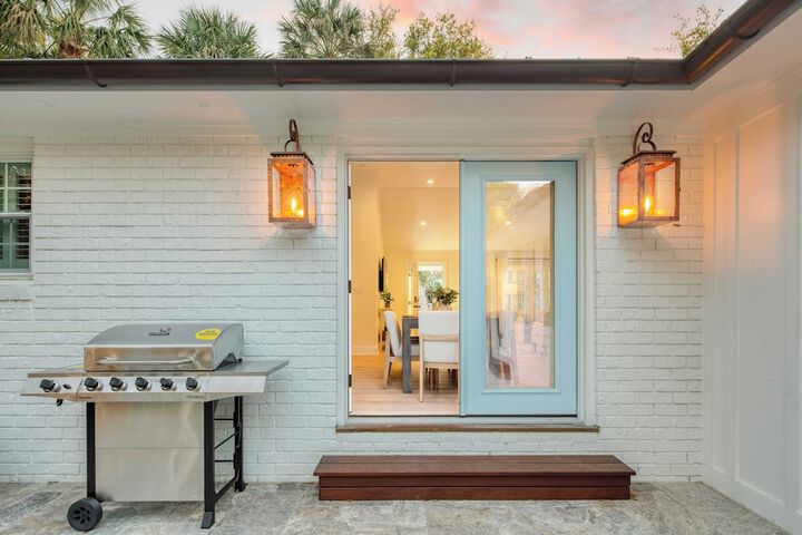 Sawyer by Avantstay Stunning Isle of Palms Home w / Pool!