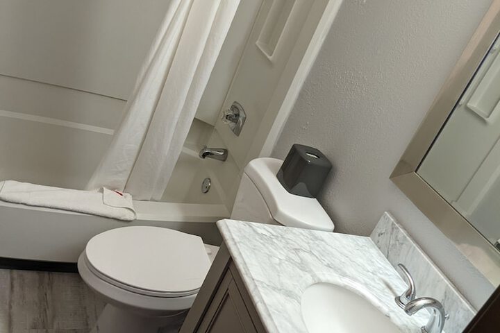 Room 20 of 39