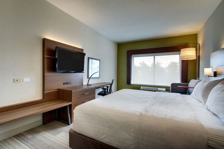 Room 40 of 69