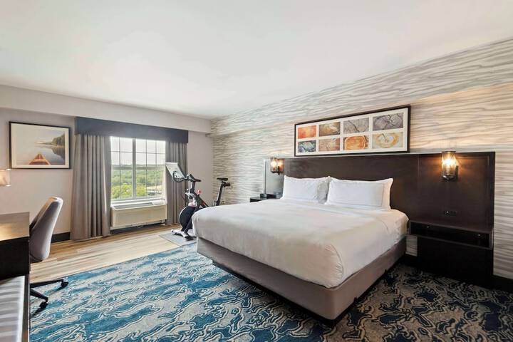 Room 25 of 59
