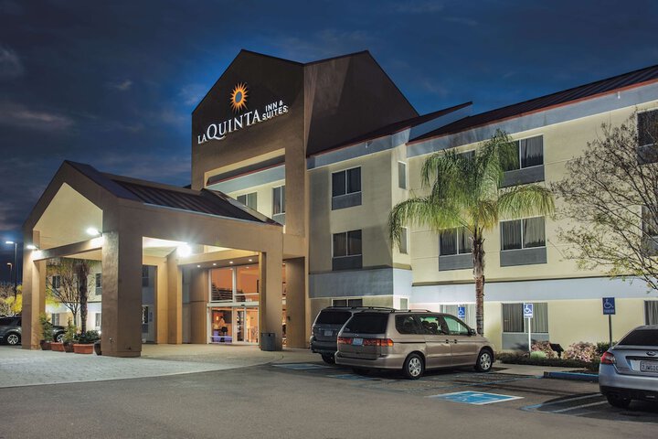 Hotel 2 of 33