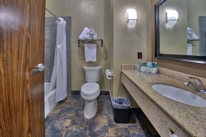 Room 20 of 38