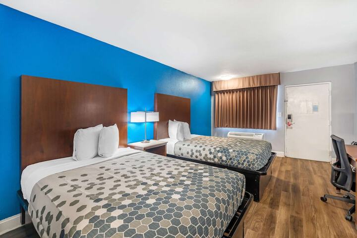 Room 46 of 69
