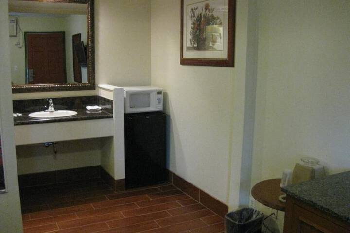 Room 8 of 8