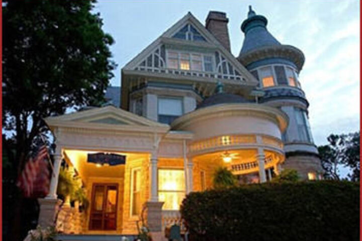 The Grand Anne Bed & Breakfast