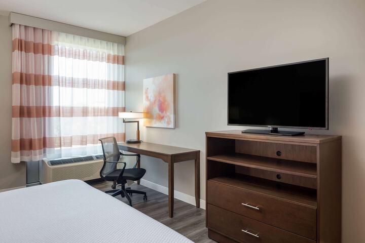 Room 21 of 35