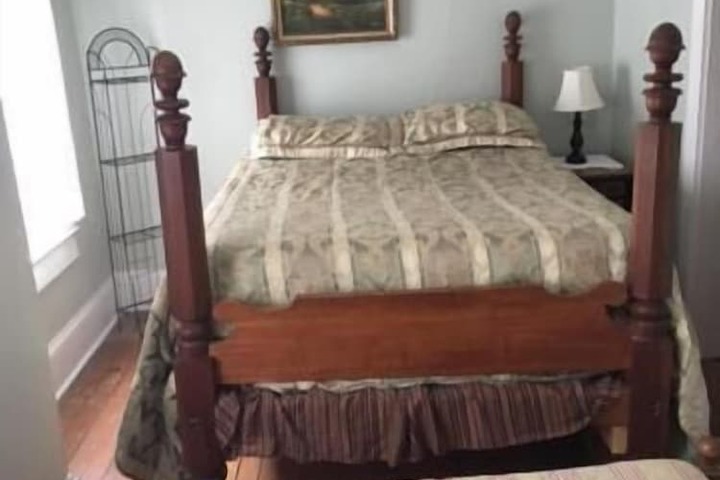 Victorian Charm Inn