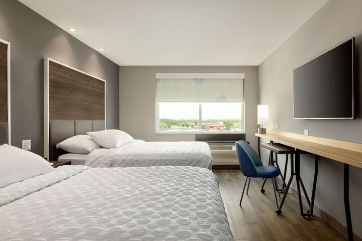 Room 10 of 31