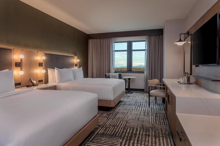 DoubleTree by Hilton Burlington Vermont