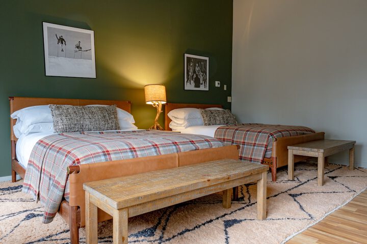 Hunter Lodge a Bluebird by Lark