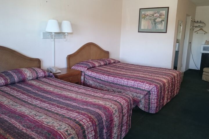 Room 12 of 14