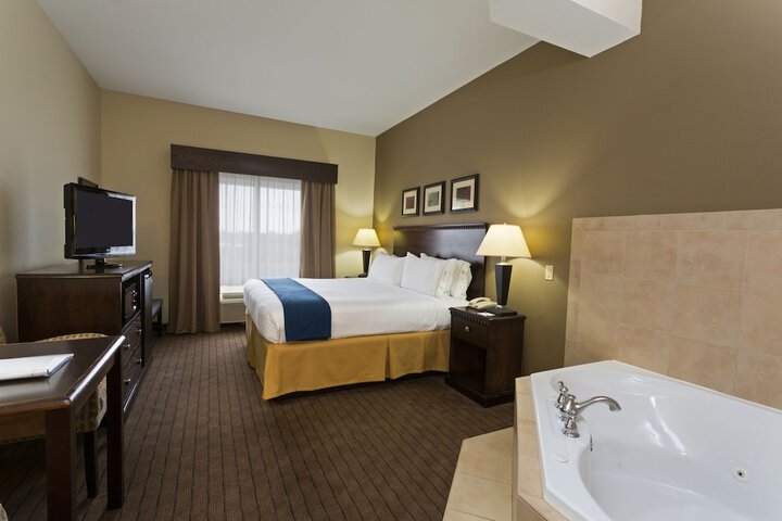 Room 12 of 44