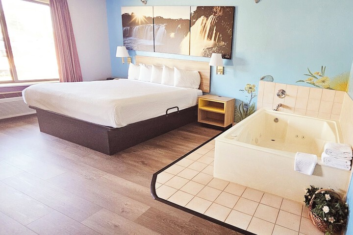 Days Inn by Wyndham Ozark Springfield