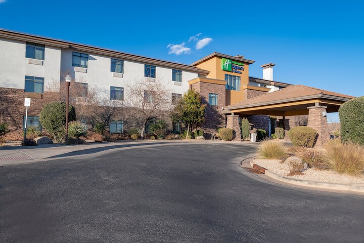 Holiday Inn Express & Suites St. George North - Zion by IHG