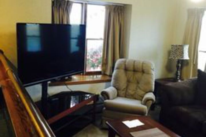 Goodfellos Suites