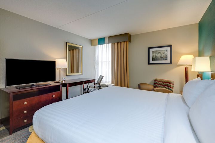 Room 28 of 40