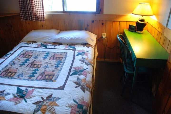 Room 28 of 145
