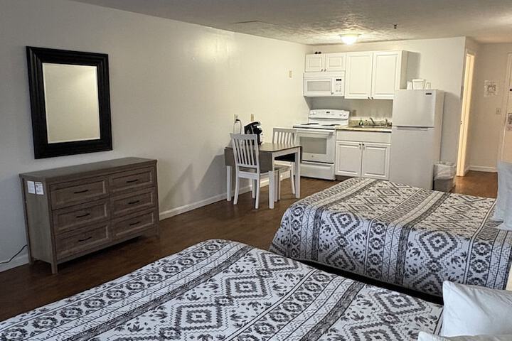 Grand Beach Inn