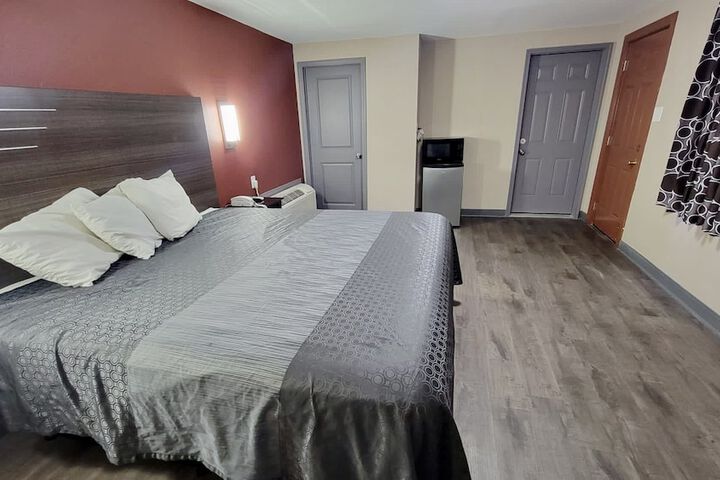 Budget Inn & Suites