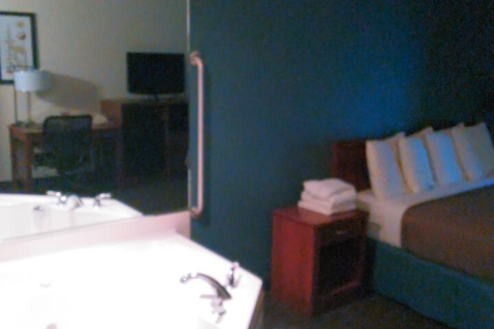 Room 27 of 44
