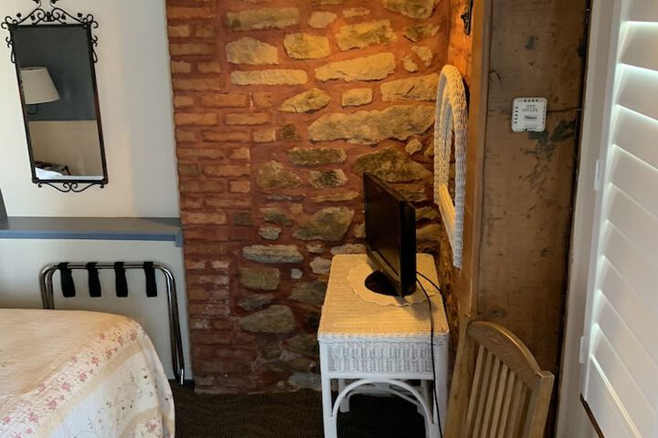 Room 31 of 53