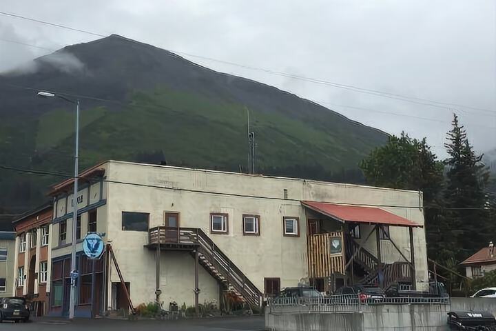 A Swan Nest Inn