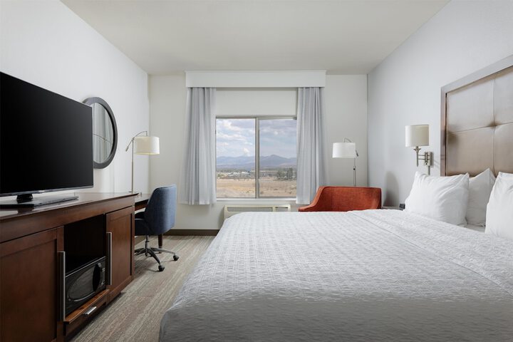 Hampton Inn & Suites Palmdale