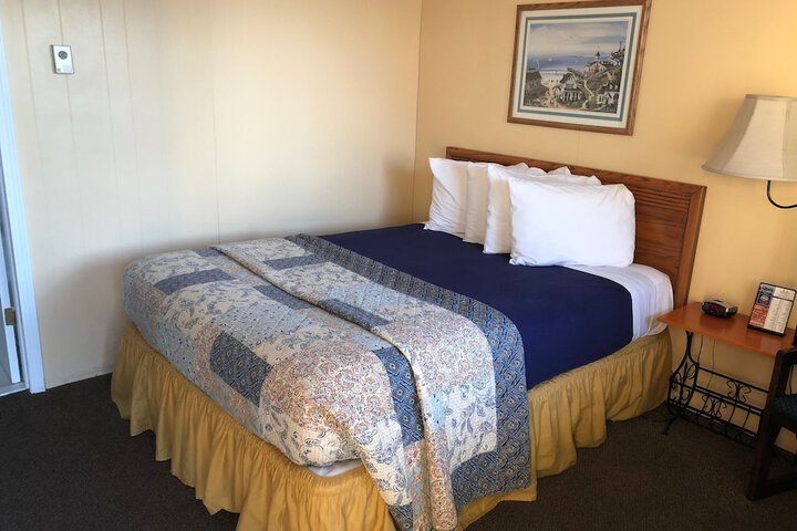 Room 32 of 53